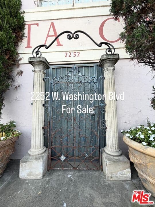 3BR House in Los Angeles — $18,000/mo