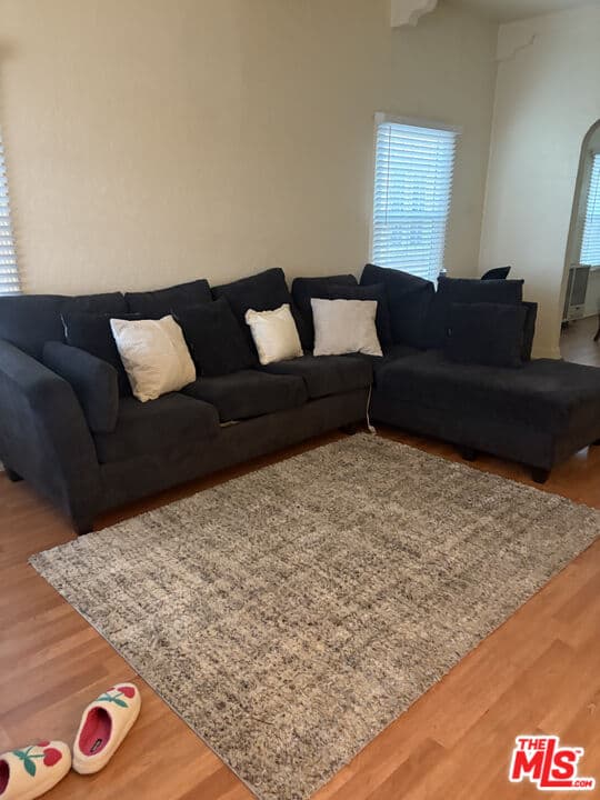 2 bd, 1 ba Townhouse in Los Angeles, CA — $2,800/mo — photo 2