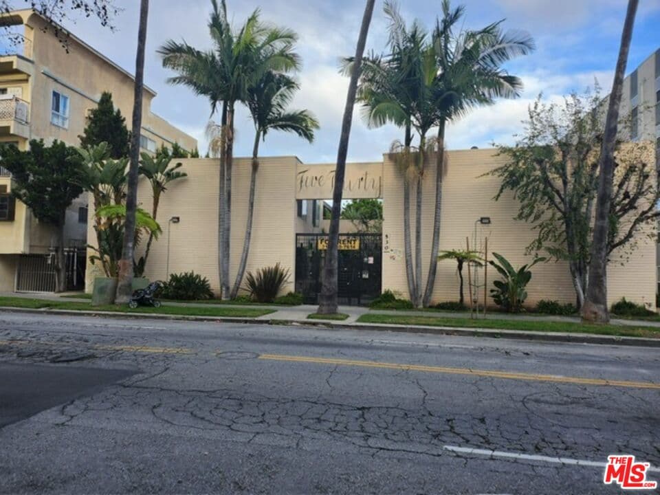 1 bd, 1 ba Apartment in Los Angeles, CA — $1,995/mo — photo 1