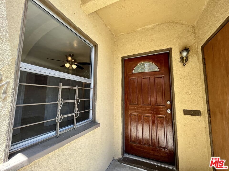 3 bd, 2 ba Townhouse in Los Angeles, CA — $3,850/mo — photo 1