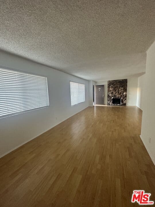 1 bd, 1 ba Condo in Los Angeles, CA — $2,295/mo — photo 2