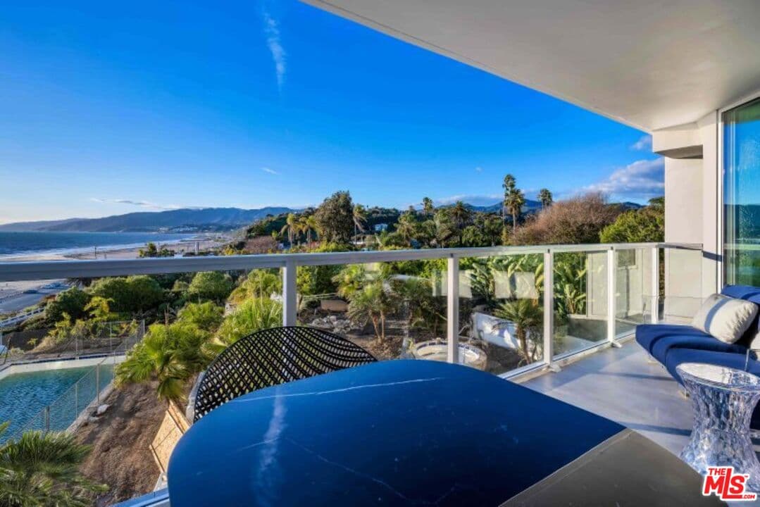 2 bd, 3 ba Condo in Santa Monica, CA — $69,000/mo — photo 1
