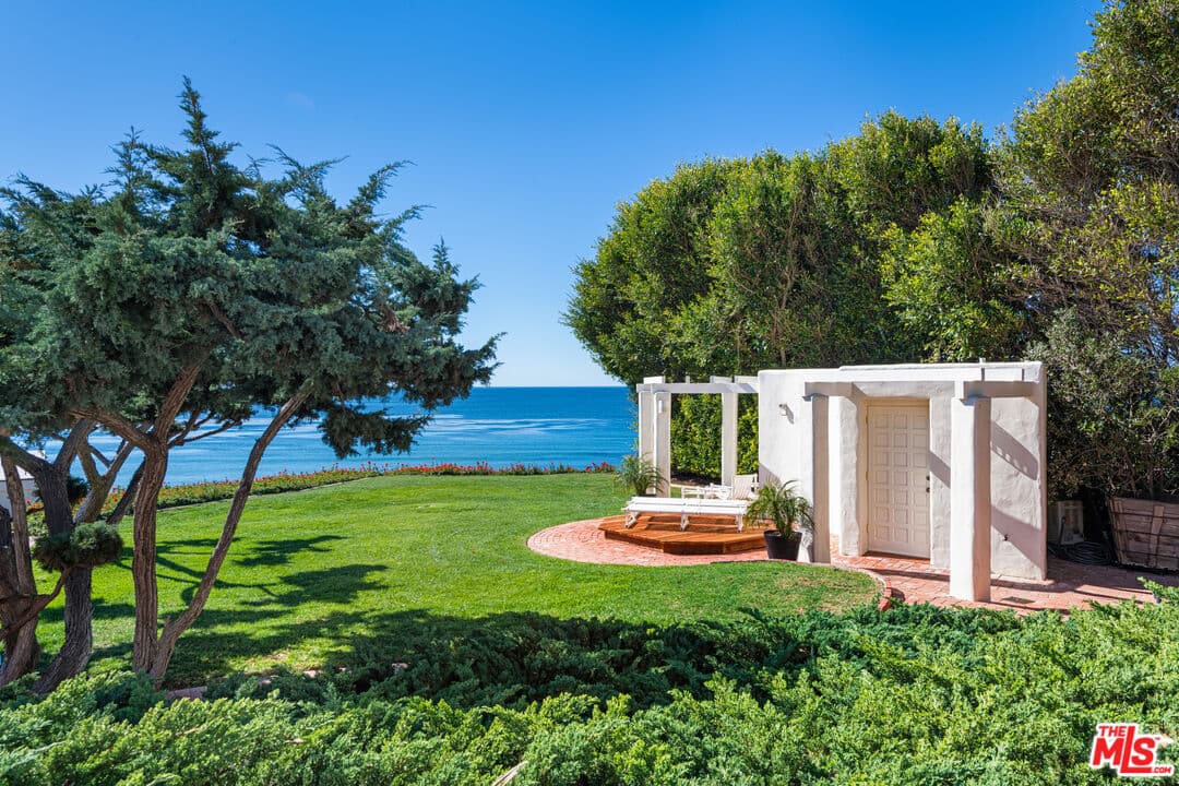4 bd, 5 ba House in Malibu, CA — $38,500/mo — photo 1
