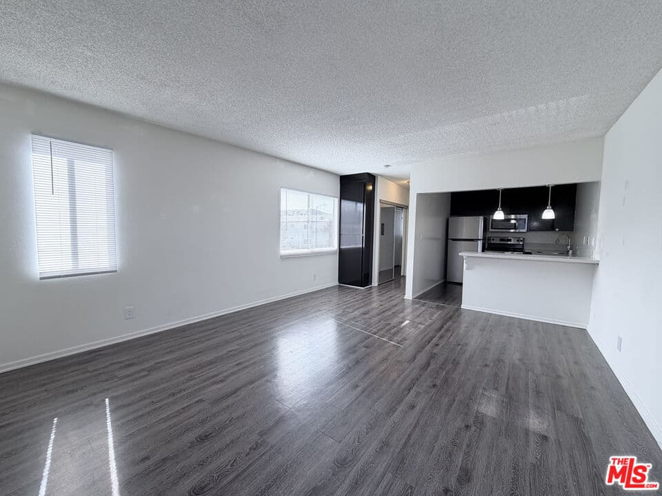 Studio, 1 ba Condo in Los Angeles, CA — $1,850/mo — photo 1