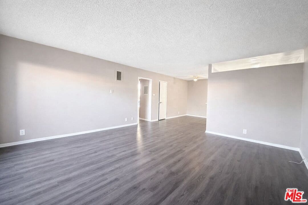 2 bd, 1 ba Apartment in Los Angeles, CA — $2,150/mo — photo 1