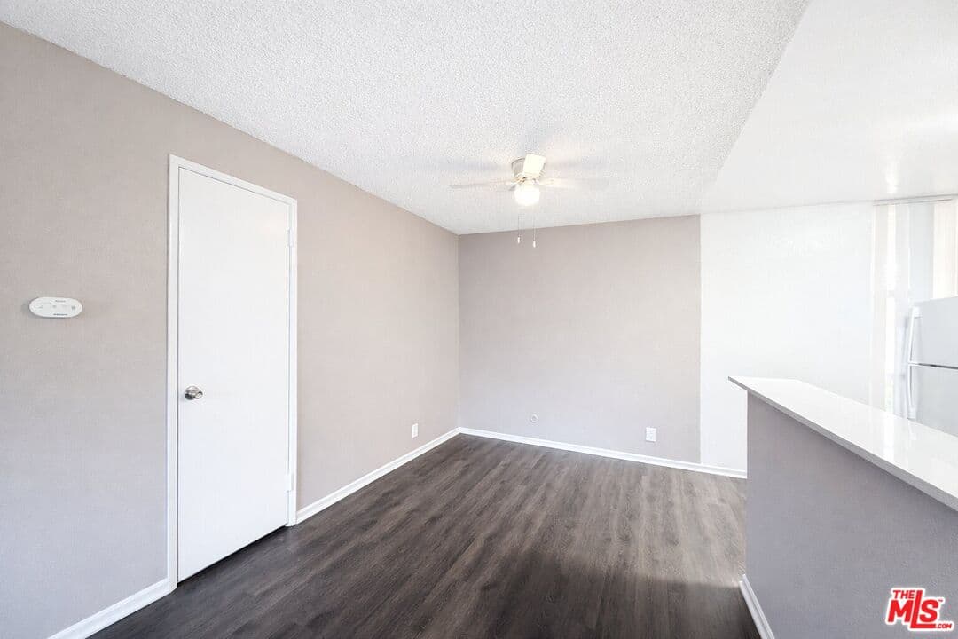 2 bd, 1 ba Apartment in Los Angeles, CA — $2,150/mo — photo 2
