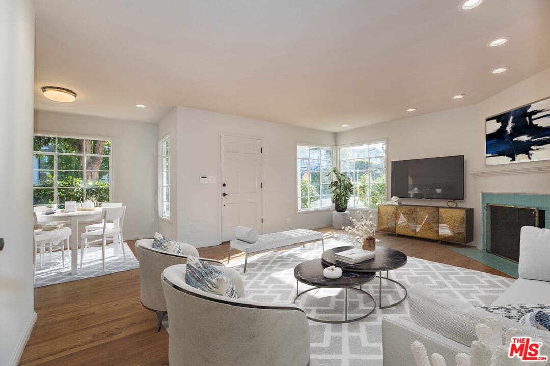 2 bd, 2 ba House in Pacific Palisades, CA — $5,497/mo — photo 1