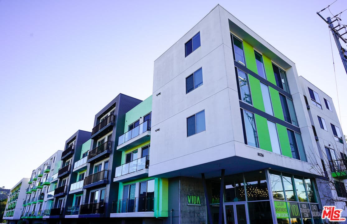 2BR Apartment in Los Angeles β $3,345/mo