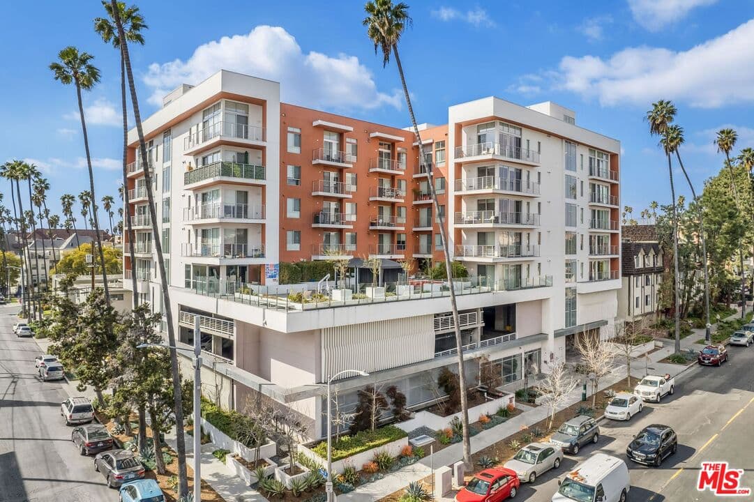 1 bd, 1 ba Apartment in Los Angeles, CA — $2,525/mo — photo 1