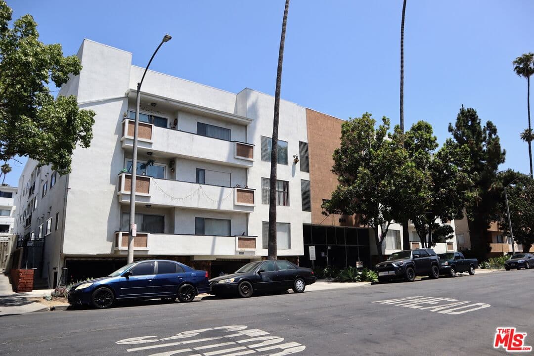 1 bd, 1 ba Apartment in Los Angeles, CA — $1,895/mo — photo 1