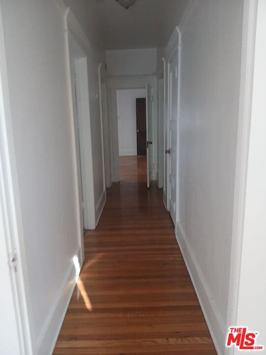 2 bd, 1 ba Apartment in Los Angeles, CA — $2,900/mo — photo 2