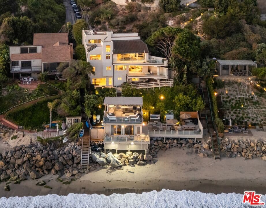 4 bd, 5 ba House in Malibu, CA — $57,500/mo — photo 1