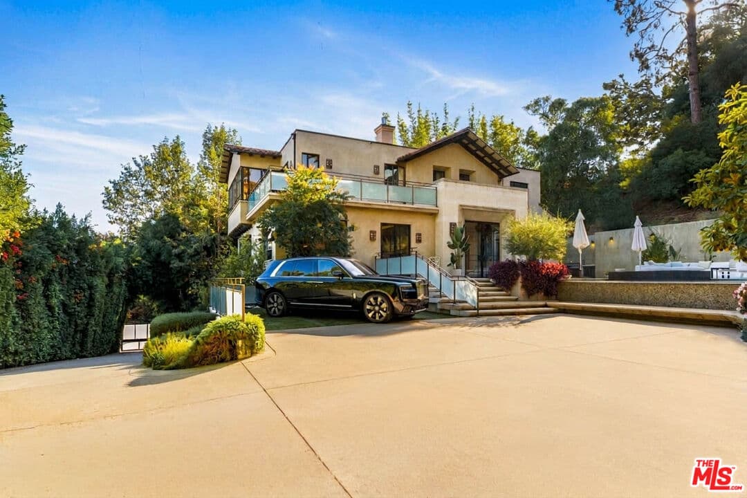 7 bd, 10 ba House in Los Angeles, CA — $40,000/mo — photo 2