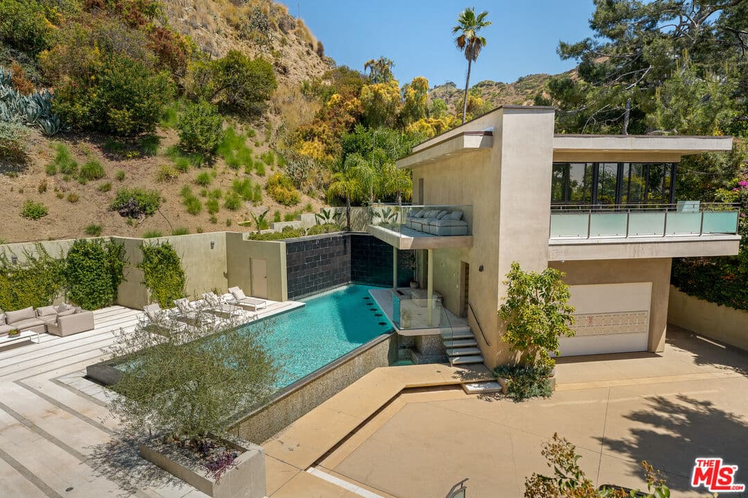 7 bd, 10 ba House in Los Angeles, CA — $40,000/mo — photo 1