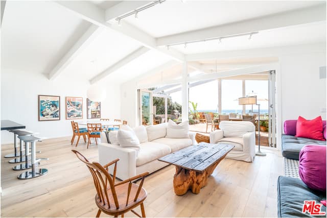 6 bd, 7 ba House in Malibu, CA — $49,500/mo — photo 2