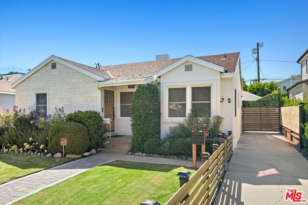 3 bd, 2 ba House in Los Angeles, CA — $7,950/mo — photo 1
