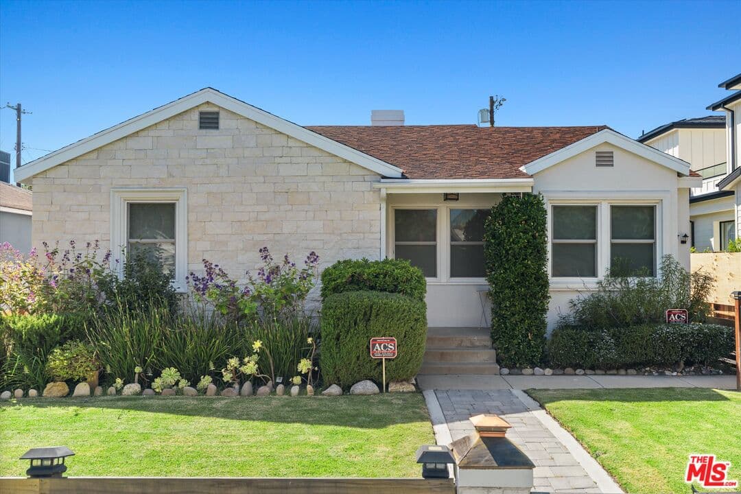 3 bd, 2 ba House in Los Angeles, CA — $7,950/mo — photo 2