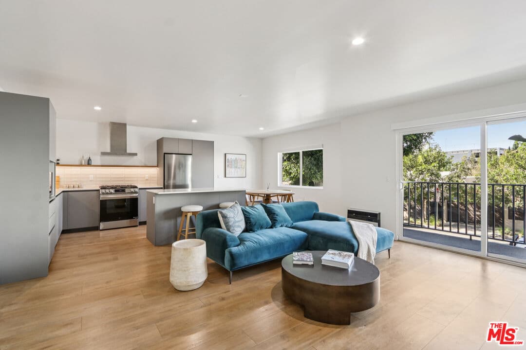 1 bd, 1 ba Apartment in Los Angeles, CA — $2,850/mo — photo 2
