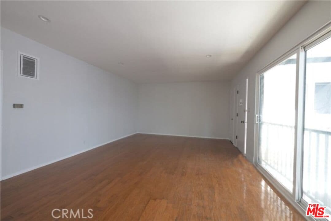 2 bd, 2 ba House in Los Angeles, CA — $2,995/mo — photo 2