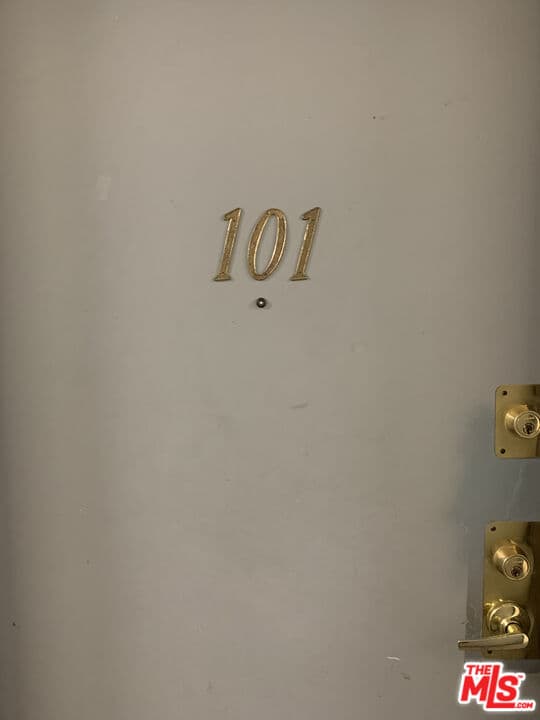 1 bd, 1 ba Apartment in Los Angeles, CA — $1,850/mo — photo 2
