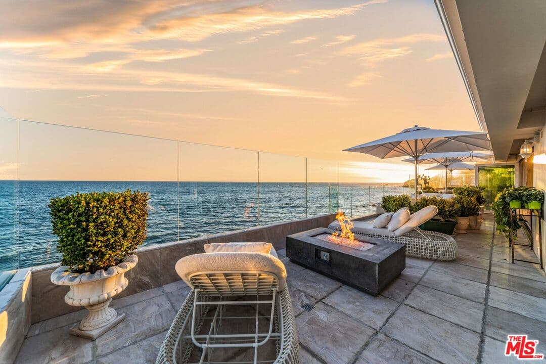 3 bd, 3 ba House in Malibu, CA — $45,000/mo — photo 1