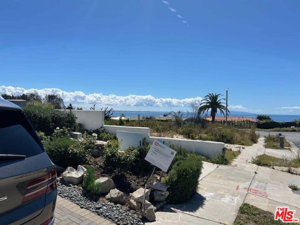 3BR House in Malibu — $8,900/mo