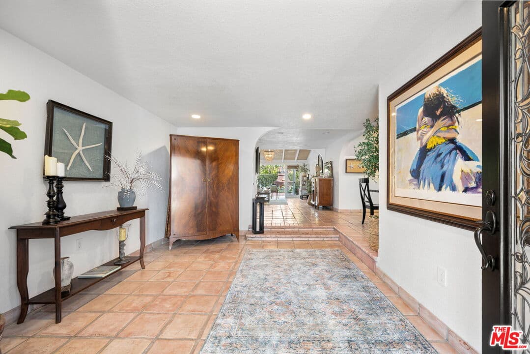 4 bd, 4 ba House in Newport Beach, CA — $29,995/mo — photo 2