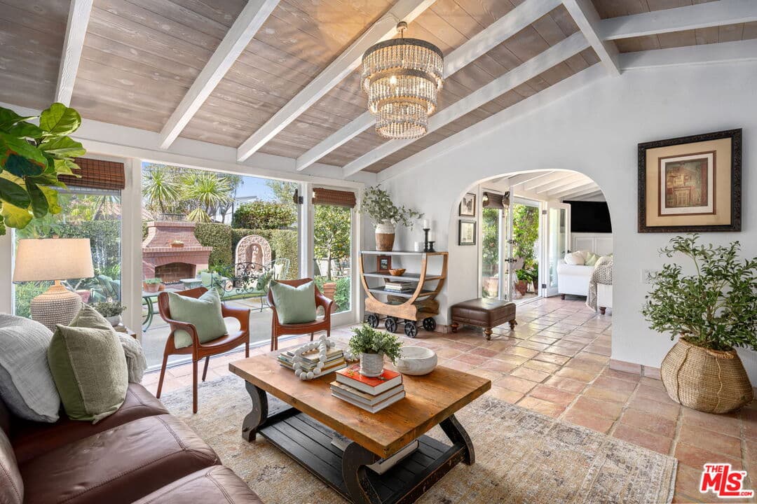 4BR House in Newport Beach β $29,995/mo