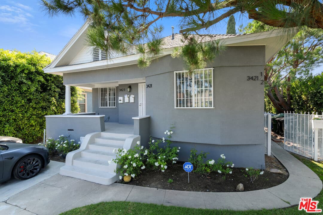 2 bd, 1 ba House in Los Angeles, CA — $2,195/mo — photo 2