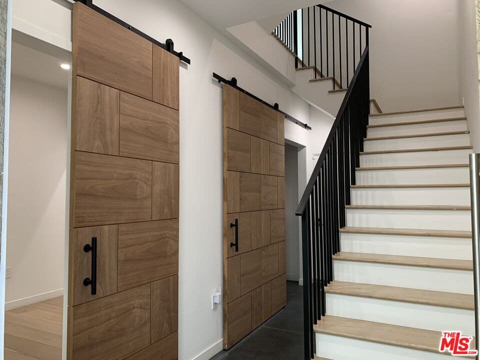 4 bd, 5 ba House in Los Angeles, CA — $8,000/mo — photo 2