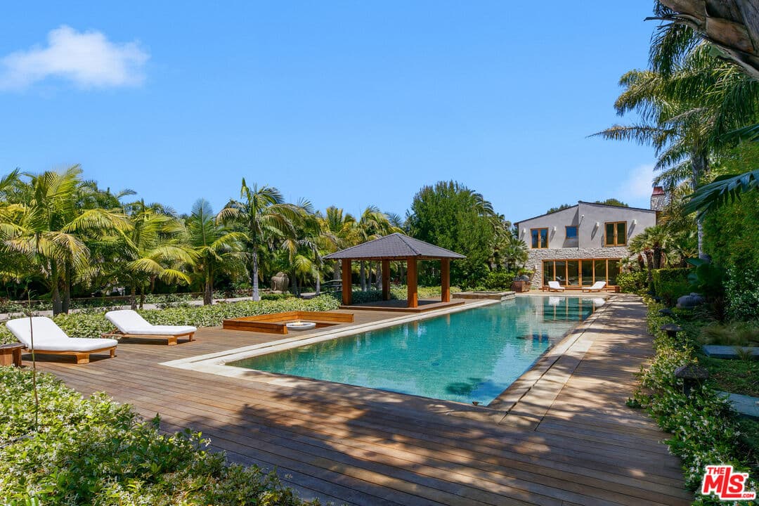 5 bd, 8 ba House in Malibu, CA — $125,000/mo — photo 1