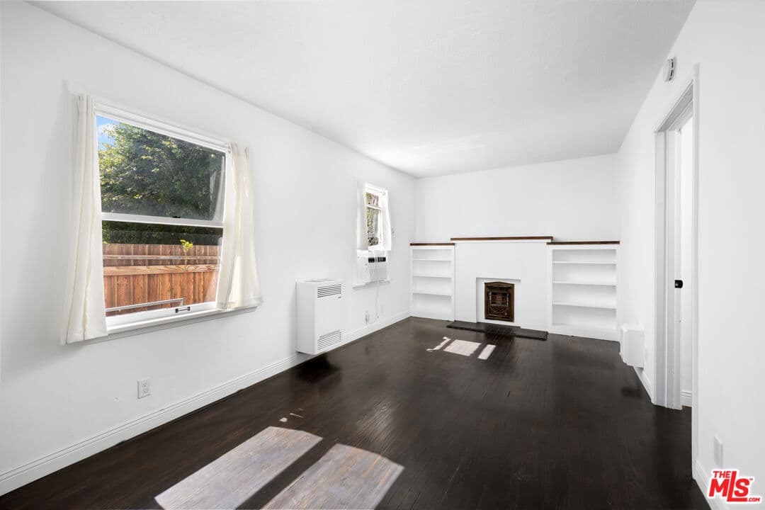 1 bd, 1 ba Apartment in West Hollywood, CA — $2,595/mo — photo 2