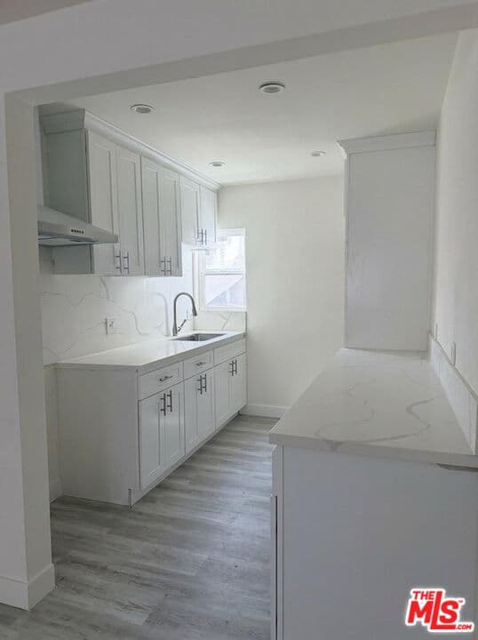 2 bd, 1 ba Apartment in Inglewood, CA — $2,200/mo — photo 2