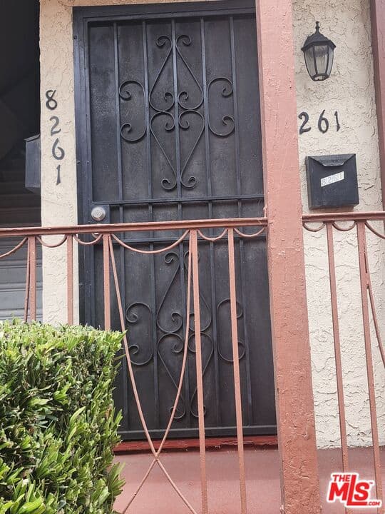 2 bd, 1 ba Townhouse in Inglewood, CA — $2,400/mo — photo 2