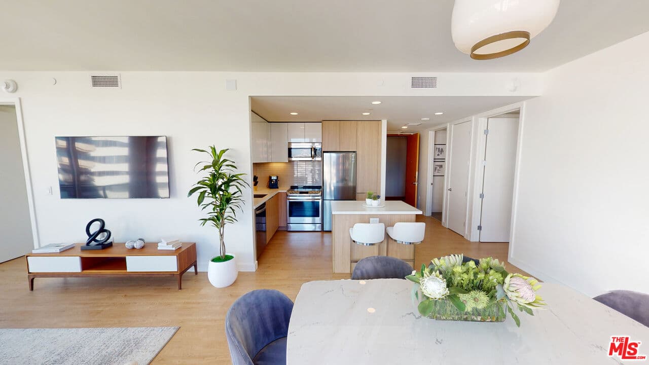 2 bd, 2 ba Apartment in Los Angeles, CA — $8,350/mo — photo 2
