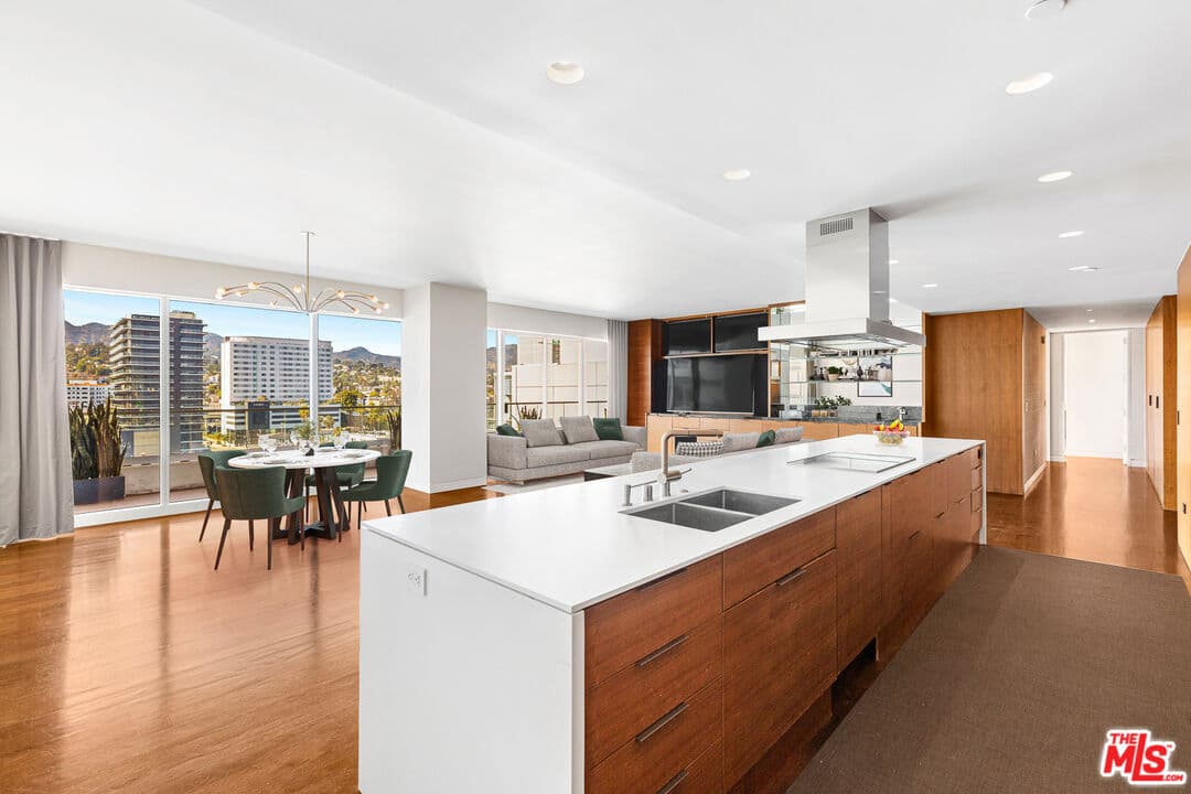 3BR Condo in Los Angeles β $14,677/mo