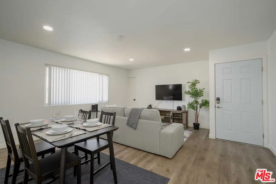 3 bd, 1 ba Apartment in Los Angeles, CA — $3,600/mo — photo 1