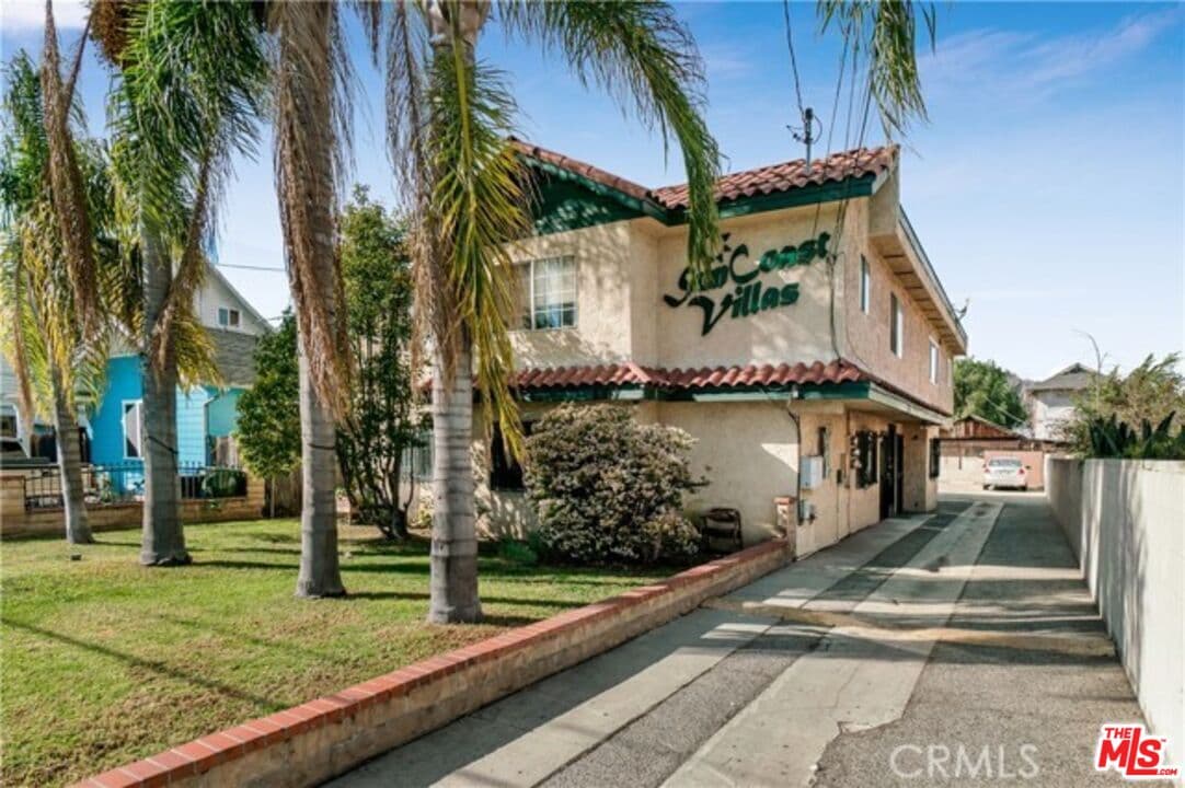 1 bd, 2 ba Apartment in Los Angeles, CA — $1,000/mo — photo 1
