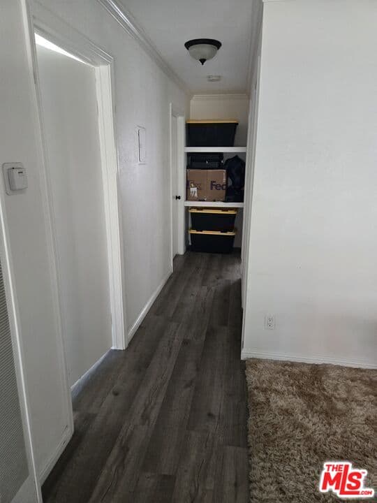 1 bd, 2 ba Apartment in Los Angeles, CA — $1,000/mo — photo 2
