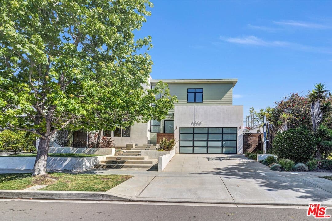 5BR House in Manhattan Beach — $20,000/mo