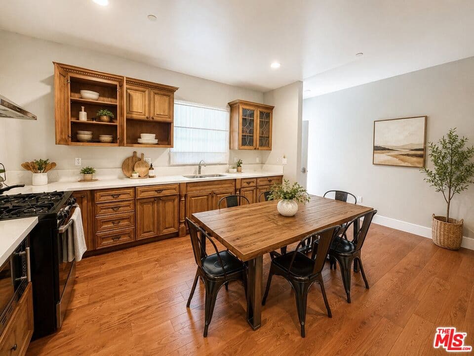 5 bd, 5 ba Apartment in Los Angeles, CA — $5,950/mo — photo 1