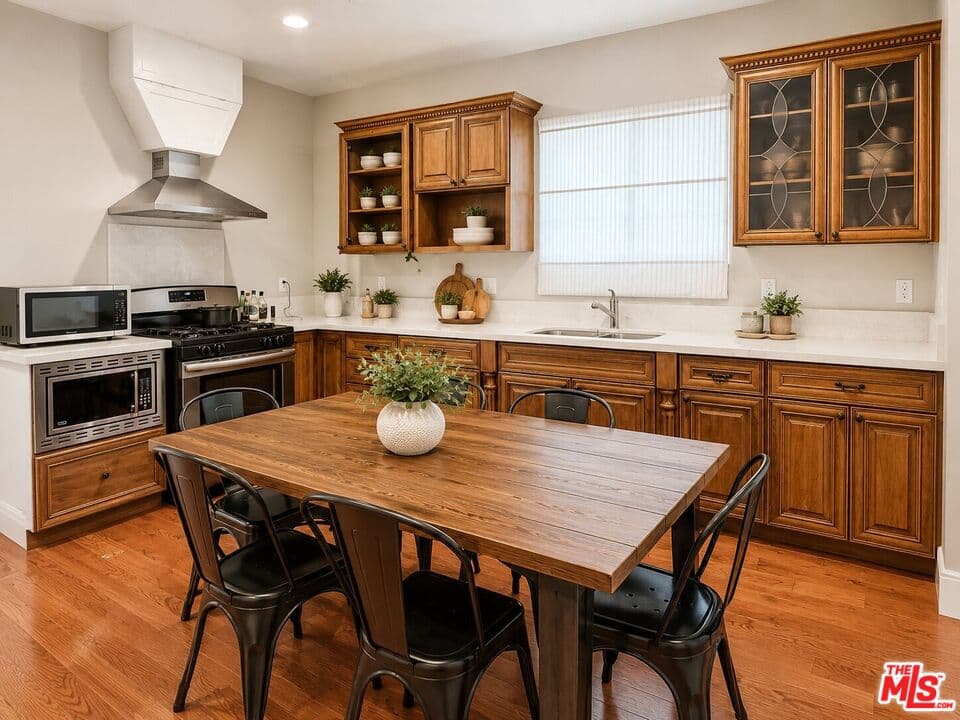 5 bd, 5 ba Apartment in Los Angeles, CA — $5,950/mo — photo 2