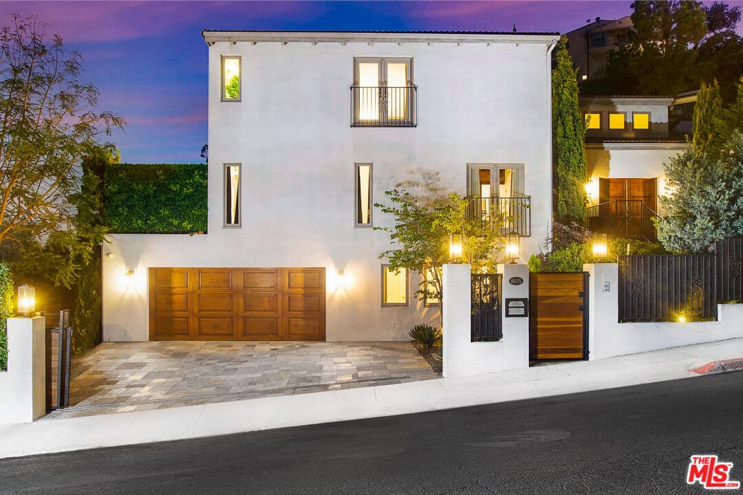 6 bd, 7 ba House in Los Angeles, CA — $24,500/mo — photo 2