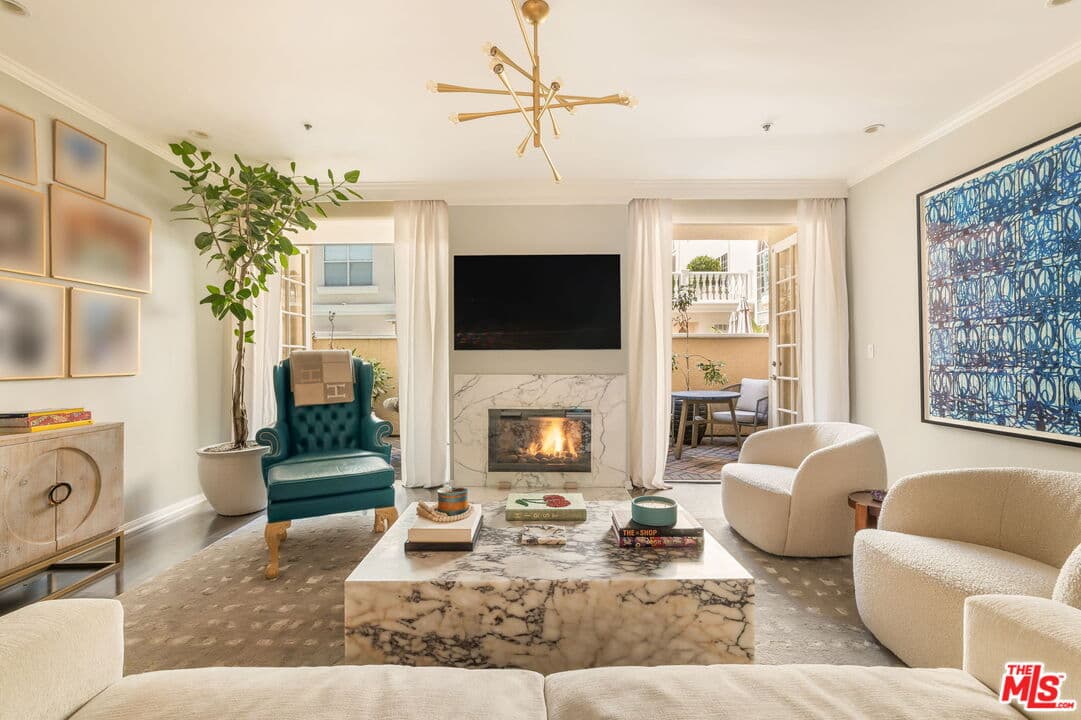 2BR Condo in West Hollywood β $9,995/mo
