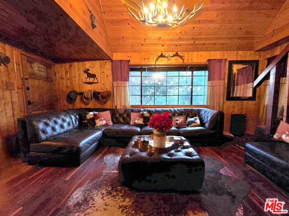 3BR House in Wrightwood — $3,800/mo