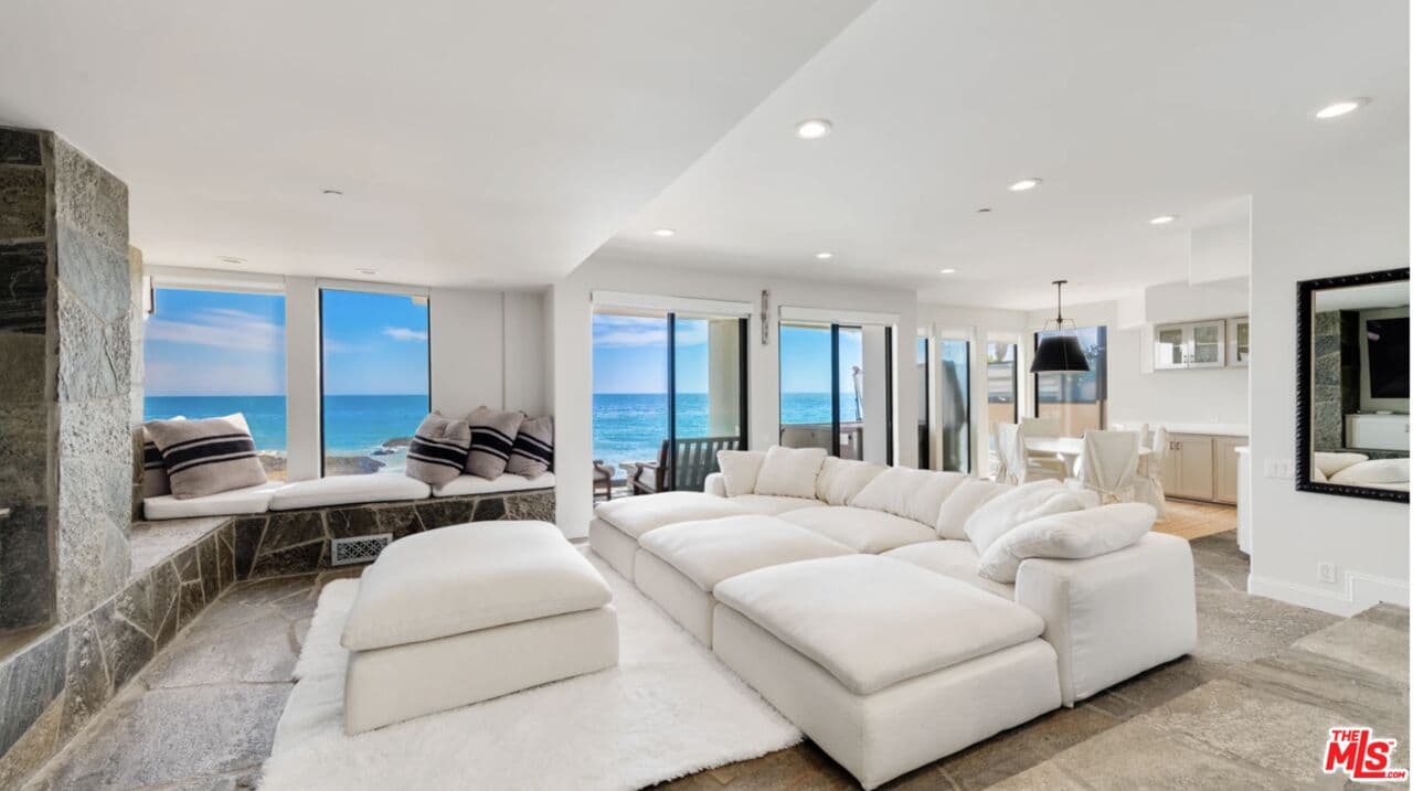 4 bd, 4 ba House in Malibu, CA — $22,500/mo — photo 2
