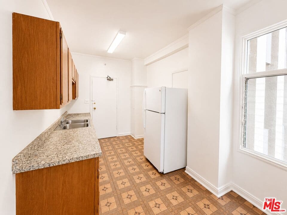 1 bd, 1 ba Apartment in Los Angeles, CA — $1,795/mo — photo 1