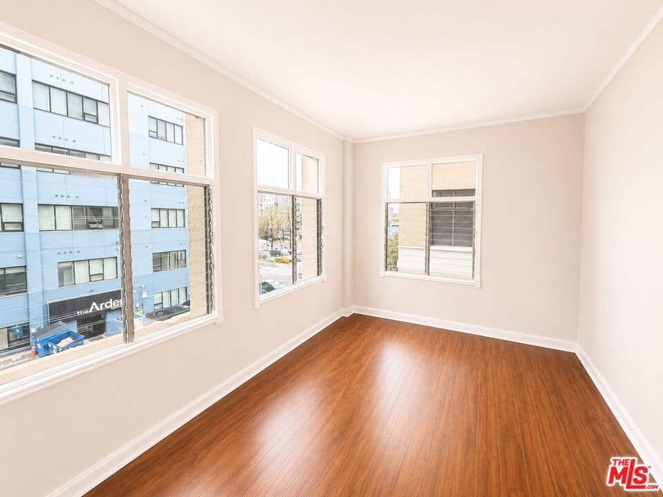 1 bd, 1 ba Apartment in Los Angeles, CA — $1,795/mo — photo 2