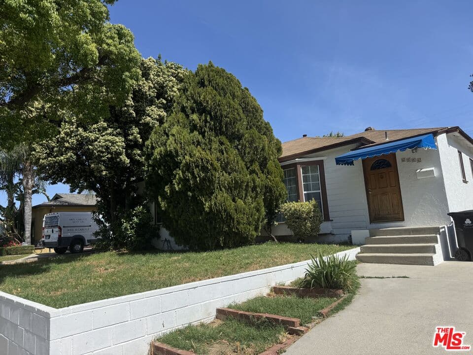 3 bd, 2 ba House in Van Nuys, CA — $4,200/mo — photo 1