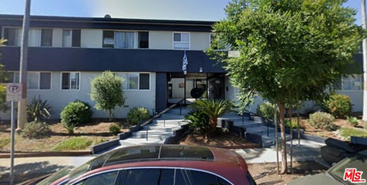 1 bd, 1 ba Apartment in Los Angeles, CA — $1,645/mo — photo 1